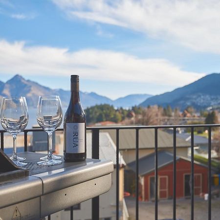 Ridge View Apartment - Queenstown Apartment エクステリア 写真