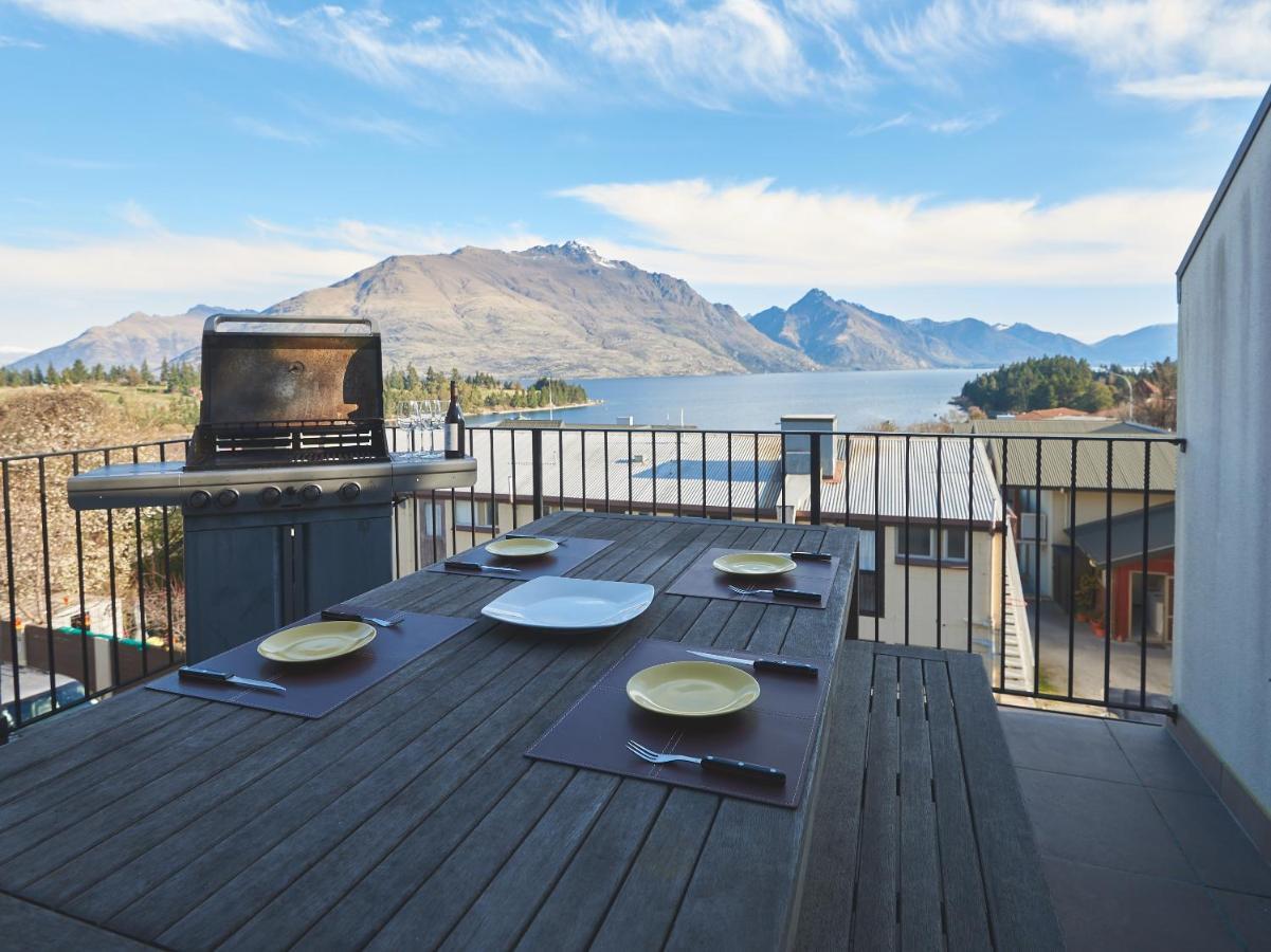 Ridge View Apartment - Queenstown Apartment エクステリア 写真