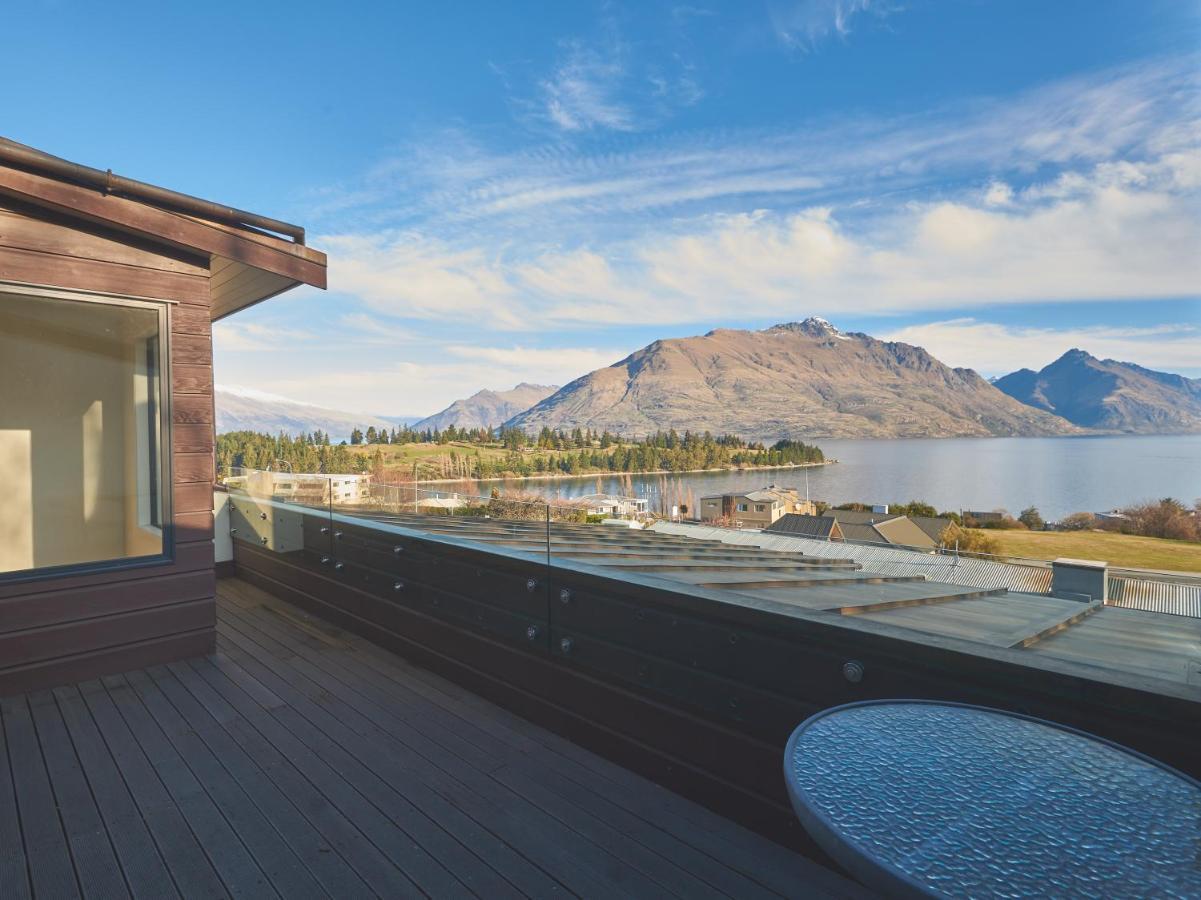 Ridge View Apartment - Queenstown Apartment エクステリア 写真